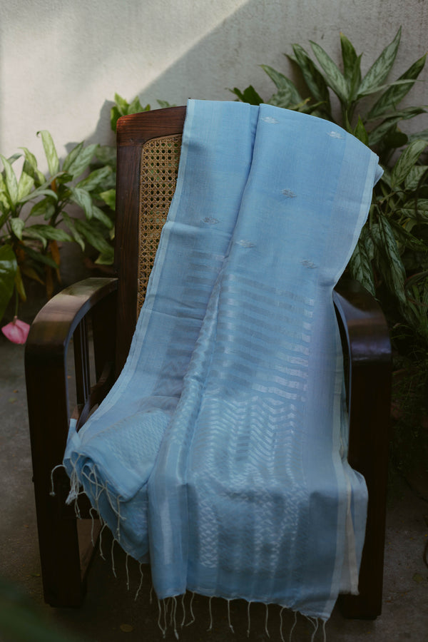 blue handwoven jamdani saree