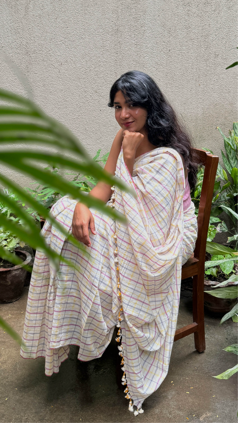 Elegant handloom saree by VarsaaEdit – Peach Checks Bengal Jamdani Cotton Saree woven with traditional craftsmanship