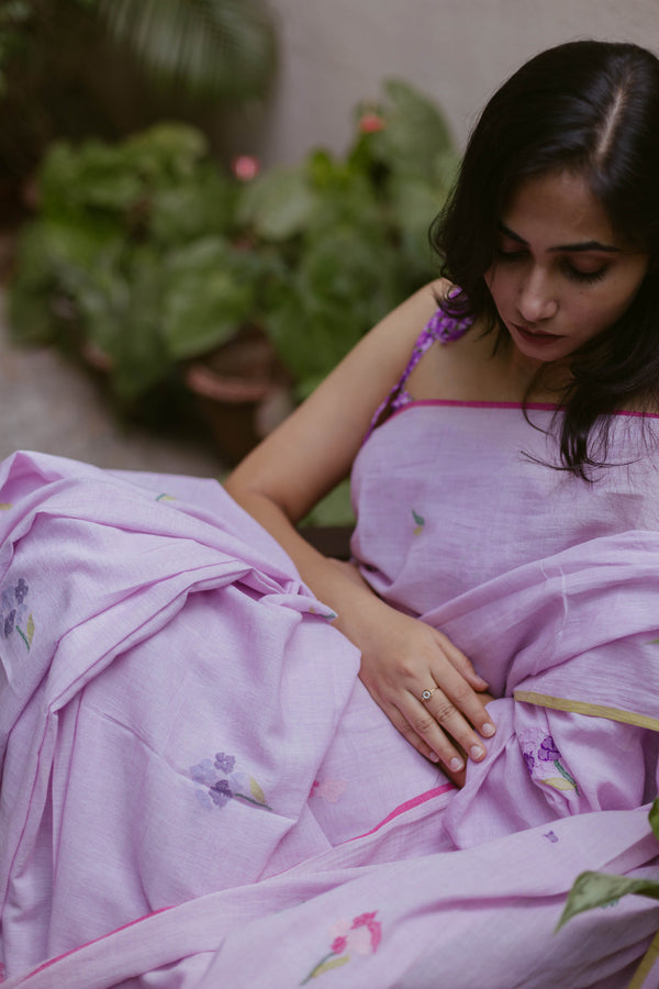 Floral Lavender Khadi Jamdani Saree with handwoven motifs
