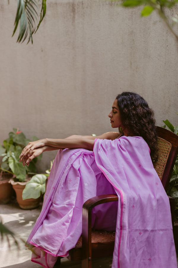 Purple Handwoven Cotton Jamdani Saree with traditional motifs – VarsaaEdit