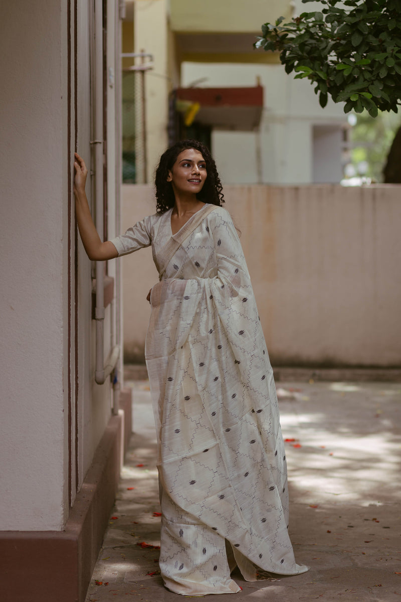 off white jamdani silk saree
