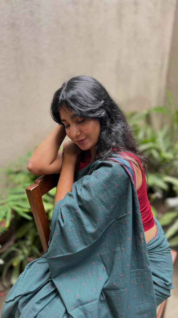 VarsaaEdit Green & Red Dotted Handloom Cotton Jamdani Saree – traditional Bengal weave with intricate detailing